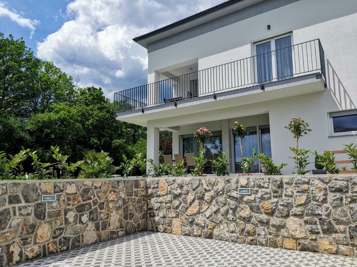 Residences By Zec Kastav Esterno foto